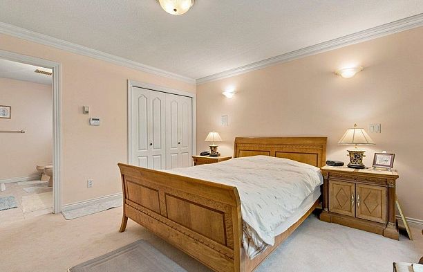 3262 W 12th Avenue Kitsilano