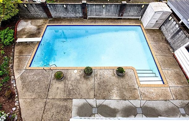 642 W 53rd Avenue South Cambie