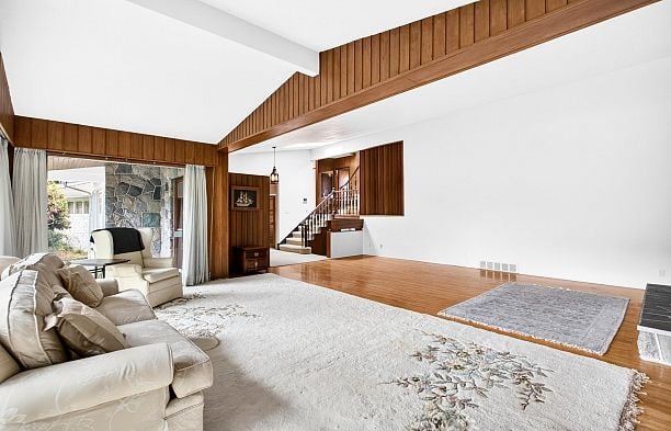 642 W 53rd Avenue South Cambie