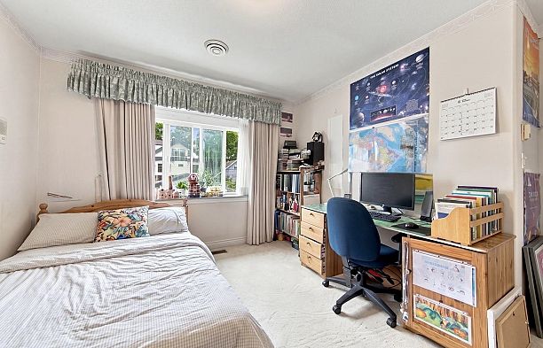 3262 W 12th Avenue Kitsilano