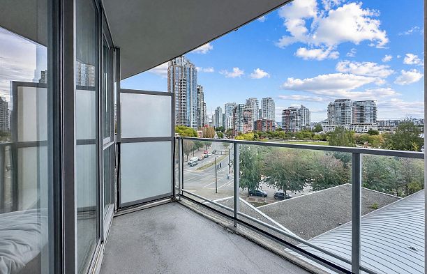 708 1408 Strathmore Mews Yaletown