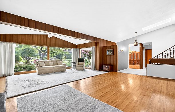 642 W 53rd Avenue South Cambie