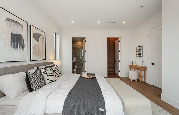 948 W 57th Avenue South Cambie
