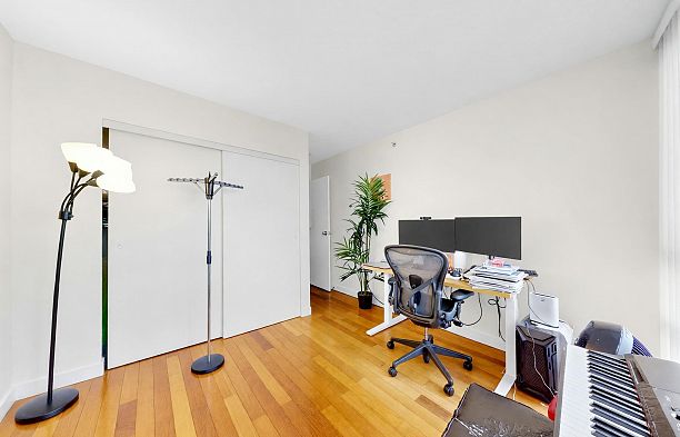708 1408 Strathmore Mews Yaletown