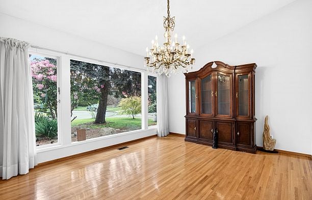 642 W 53rd Avenue South Cambie