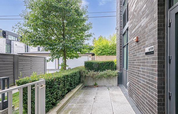 6739 Cambie Street South Cambie
