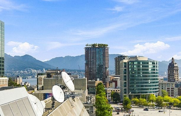 1703 233 Robson Street Downtown VW