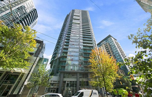 1703 233 Robson Street Downtown VW