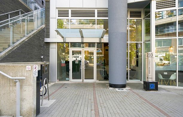 1703 233 Robson Street Downtown VW