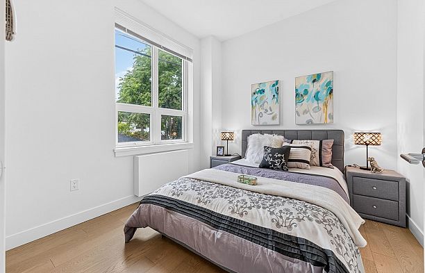 6739 Cambie Street South Cambie