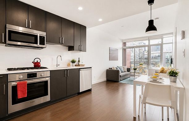 906 38 W 1st Avenue False Creek