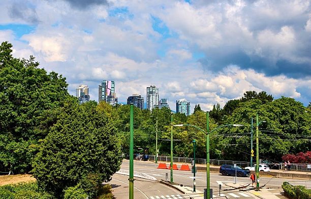 205 1529 W 6th Avenue False Creek
