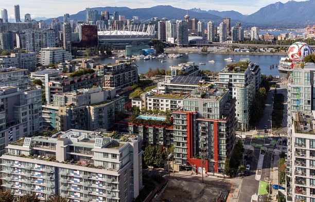 906 38 W 1st Avenue False Creek