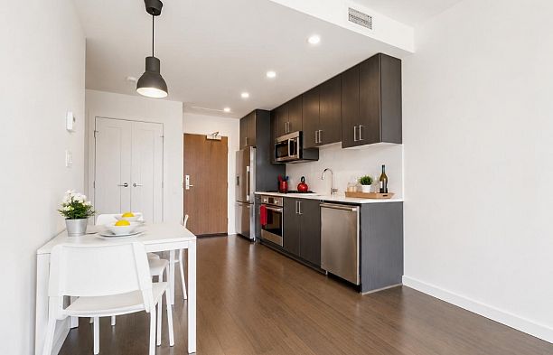 906 38 W 1st Avenue False Creek