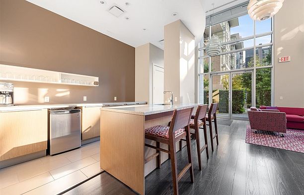 404 1616 Columbia Street False Creek
