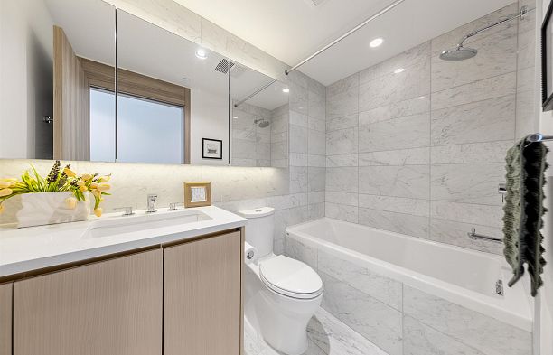 1785 87 Nelson Street Yaletown