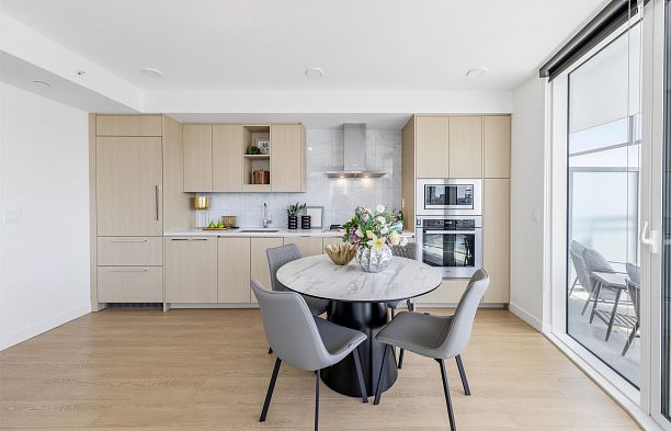 1785 87 Nelson Street Yaletown