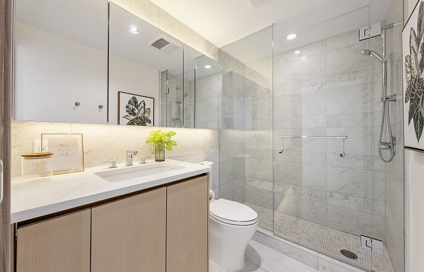 1785 87 Nelson Street Yaletown