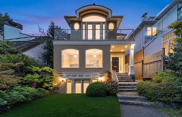 4648 W 2nd Avenue Point Grey
