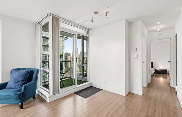 3202 193 Aquarius Mews Yaletown