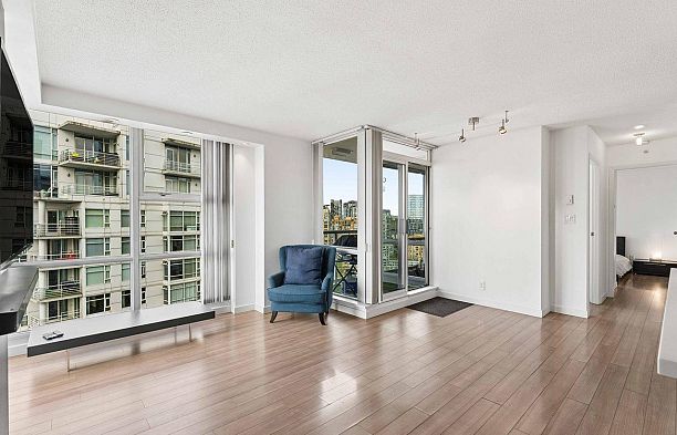 3202 193 Aquarius Mews Yaletown