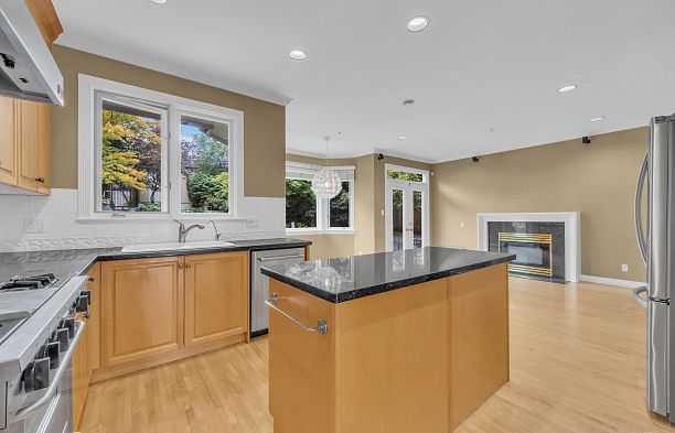 4648 W 2nd Avenue Point Grey
