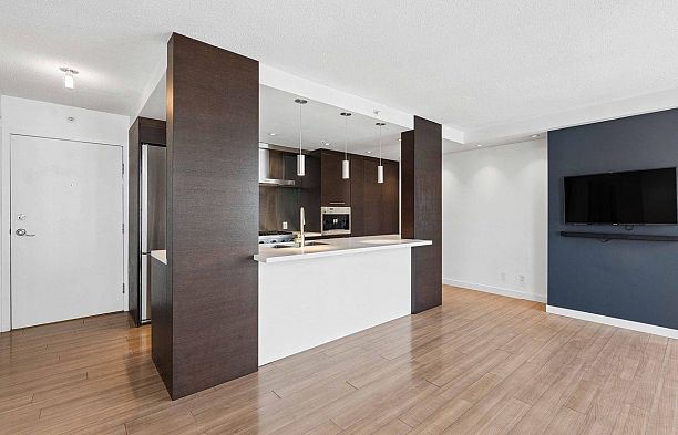 3202 193 Aquarius Mews Yaletown