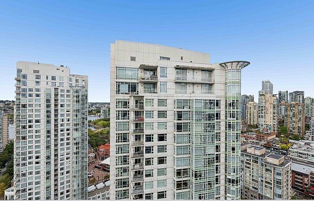 3202 193 Aquarius Mews Yaletown