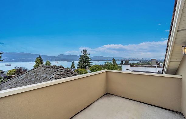 4648 W 2nd Avenue Point Grey