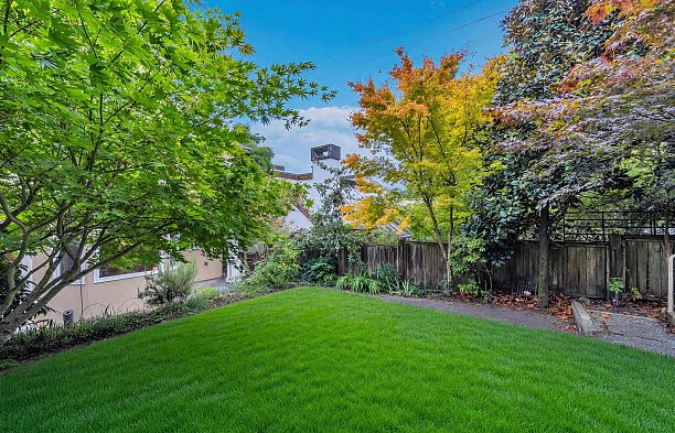 4648 W 2nd Avenue Point Grey