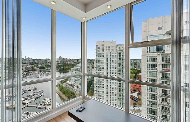 3202 193 Aquarius Mews Yaletown