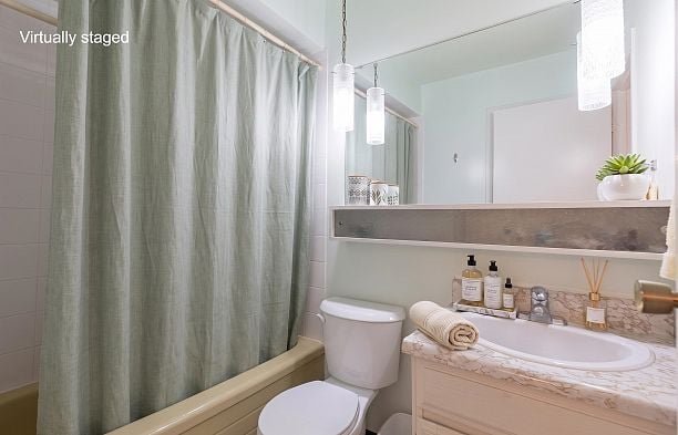 305 2080 Maple Street Kitsilano