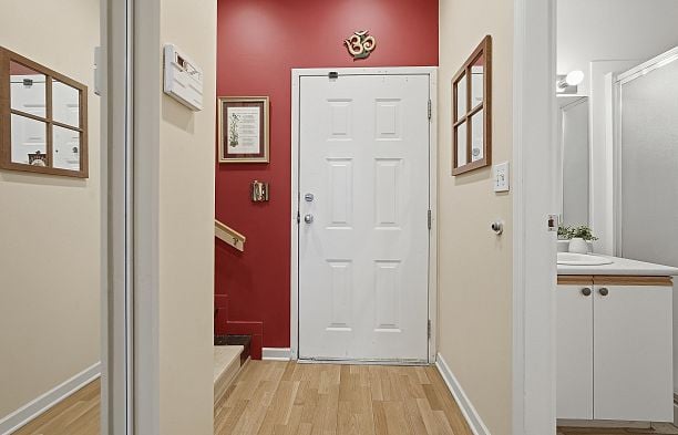 123 3440 W Broadway Kitsilano