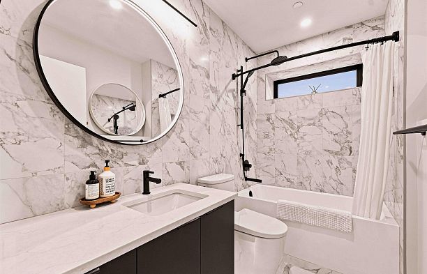 6408 Vine Street Kerrisdale