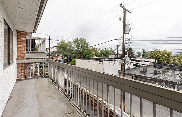 305 2080 Maple Street Kitsilano