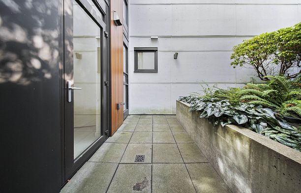203 2095 W 44th Avenue Kerrisdale