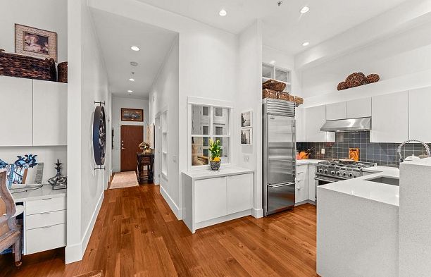 104 1811 W 16th Avenue Kitsilano
