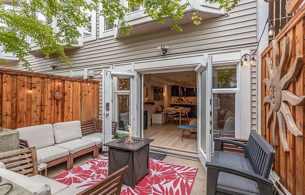 246 2565 W Broadway Street Kitsilano