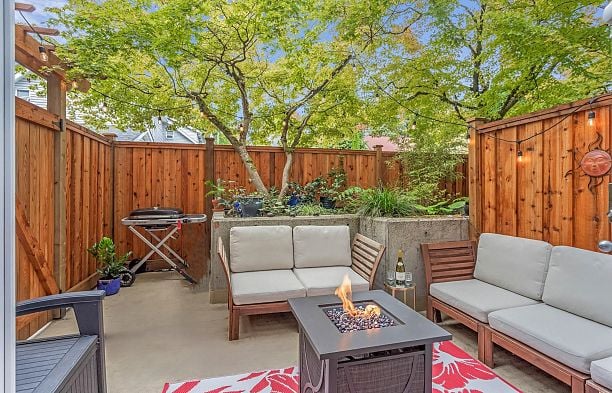 246 2565 W Broadway Street Kitsilano