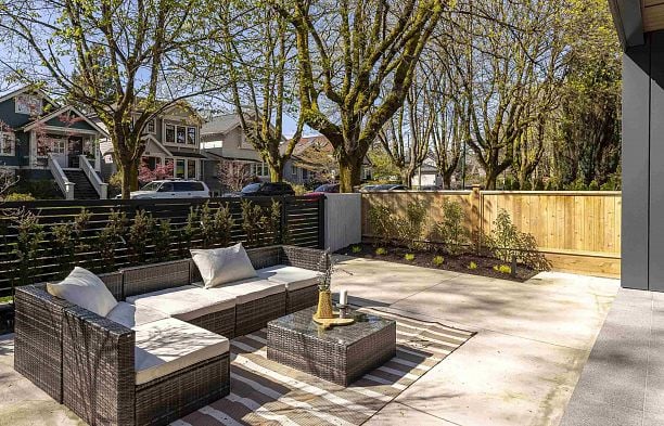 1 3255 W 13th Avenue Kitsilano