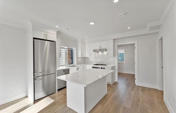 2227 W 16th Avenue Kitsilano