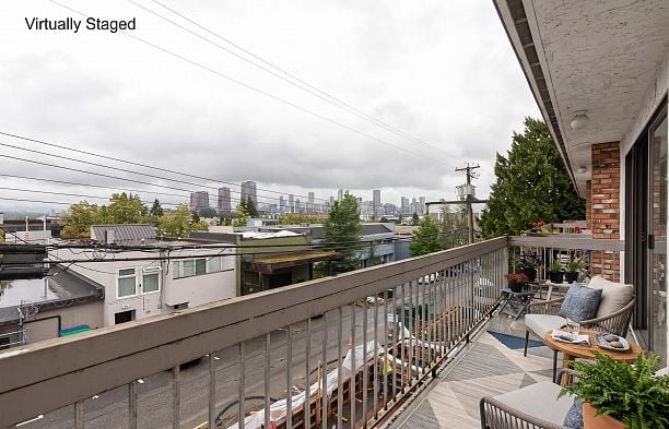 305 2080 Maple Street Kitsilano