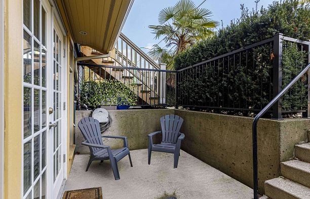 2115 Macdonald Street Kitsilano