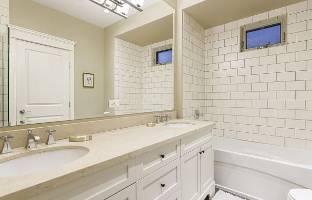 2115 Macdonald Street Kitsilano