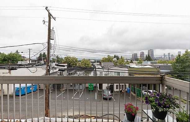 305 2080 Maple Street Kitsilano