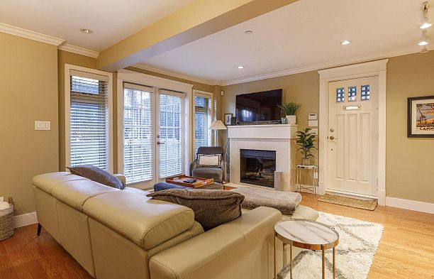 2115 Macdonald Street Kitsilano