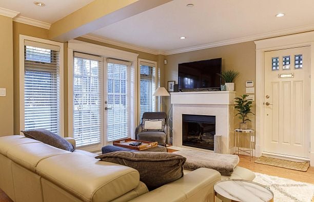 2115 Macdonald Street Kitsilano
