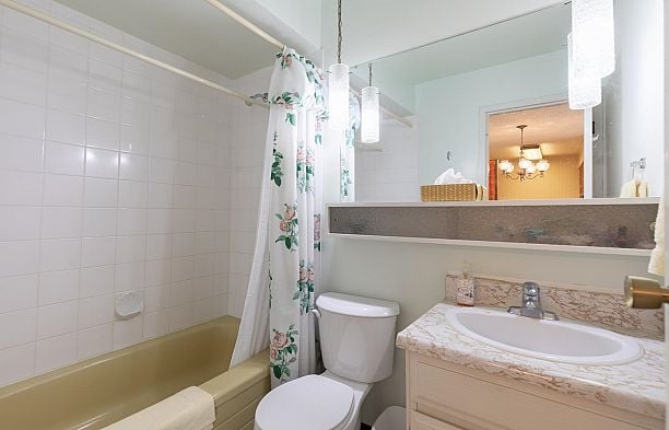 305 2080 Maple Street Kitsilano
