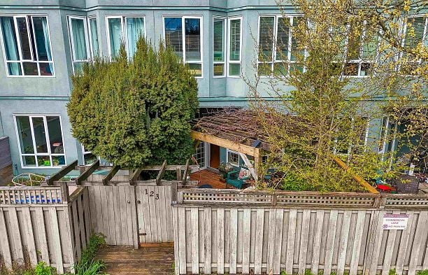 123 3440 W Broadway Kitsilano