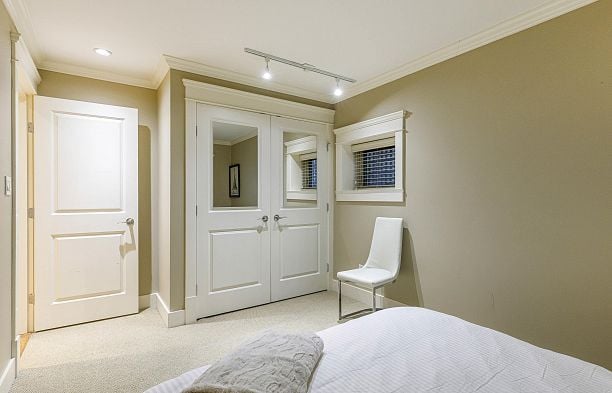 2115 Macdonald Street Kitsilano